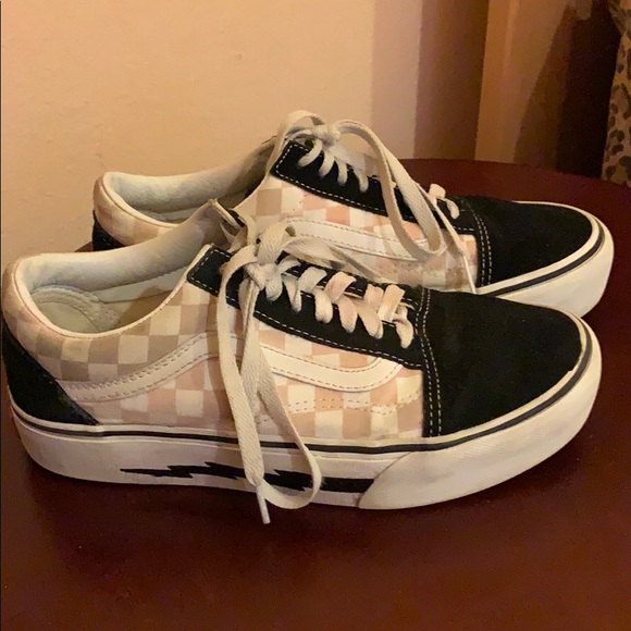 pink vans with lightning bolt